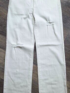 NWOT Risen White Jeans High Rise Slightly Distressed Straight Leg Sz 7/29